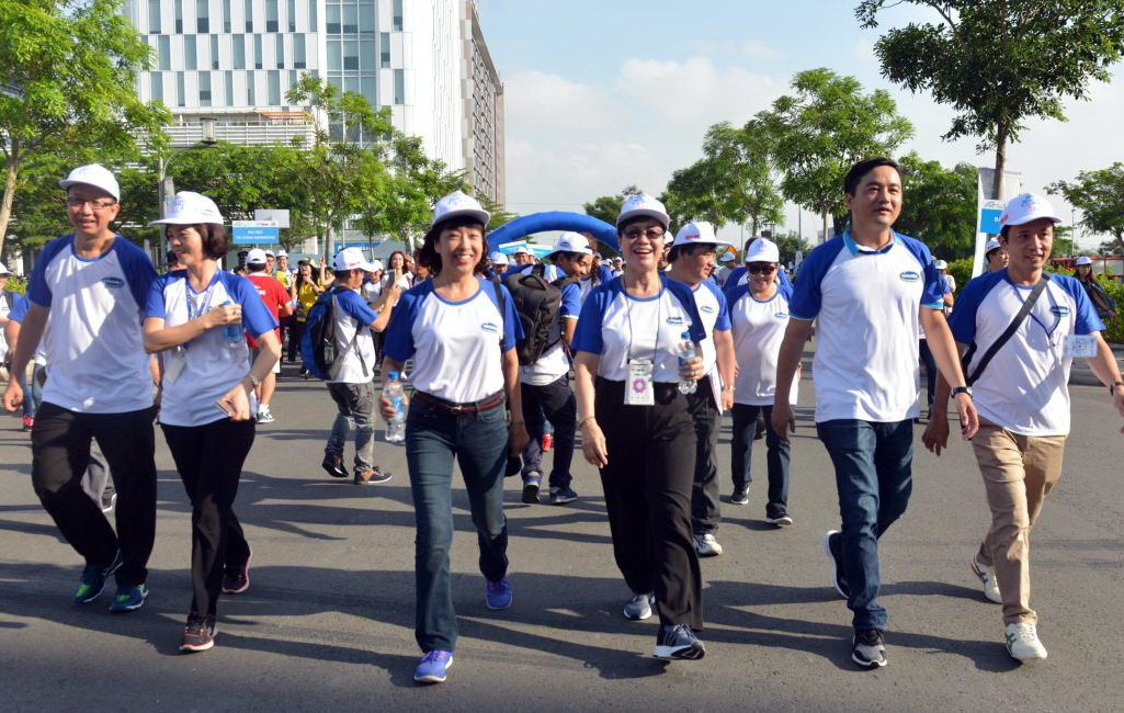 lanh-dao-thanh-pho-1494723923 Tuổi trẻ - 1.000 bước chân lanh dao thanh pho 1494723923